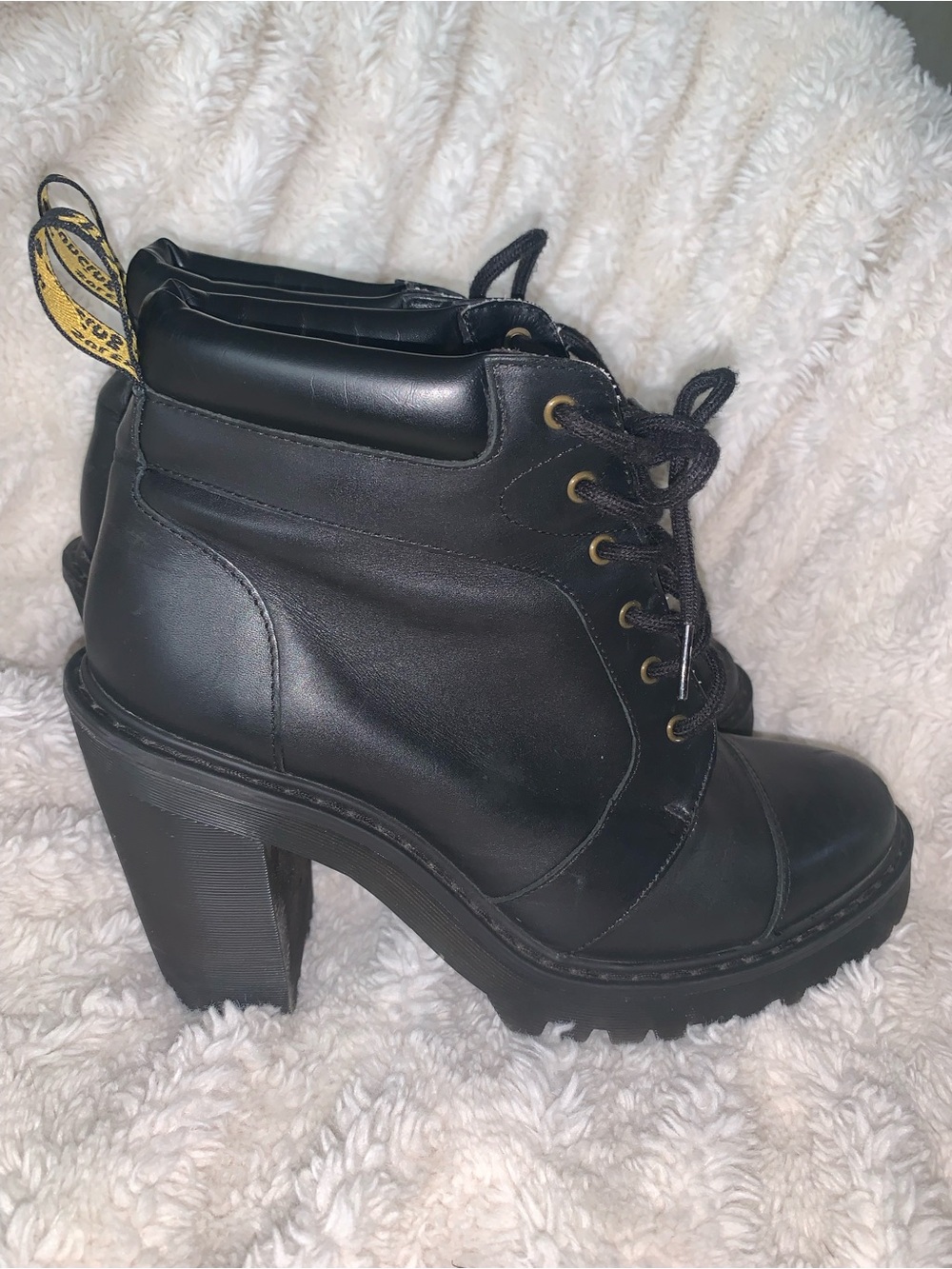 Dr Martens Averil Black Heeled Ankle Platform Lace-Up Leather Boots Women’s Sz 9